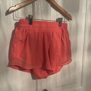 Lululemon Women’s Hotty Hot 4” shorts in coral size 6